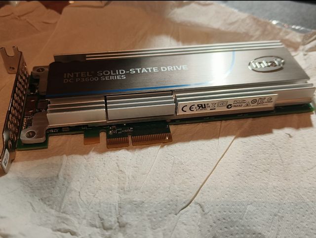 SSD Intel P3605 1.6TB PCIe NVMe