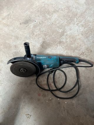 Radial Makita GA9020R