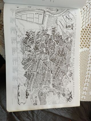 Madrid en sus planos, 1622-2001