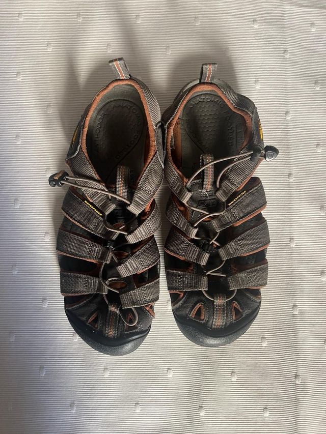 Zapatillas Keen Talla 42.5