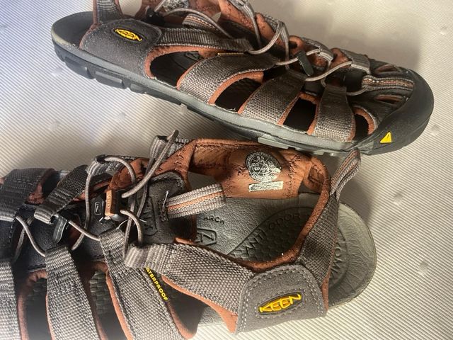 Zapatillas Keen Talla 42.5