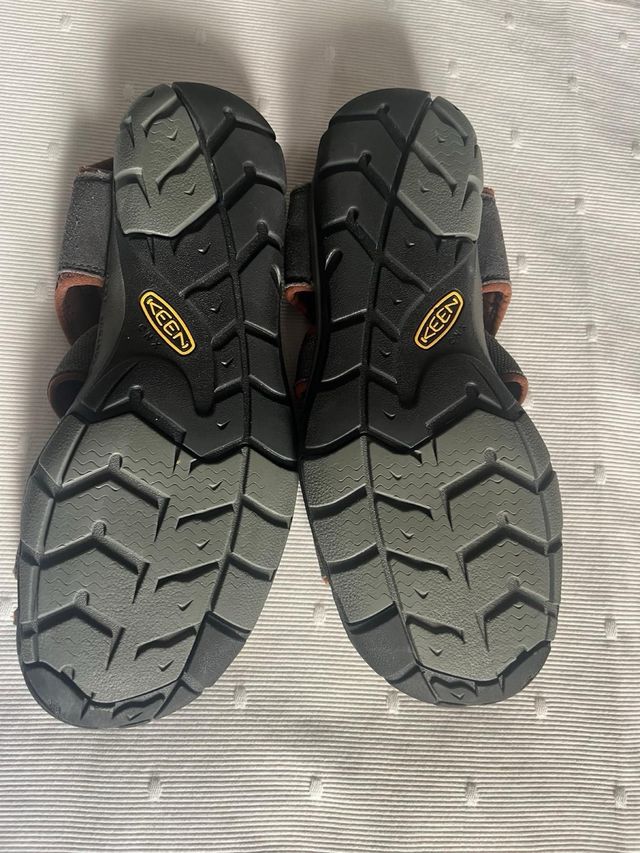 Zapatillas Keen Talla 42.5