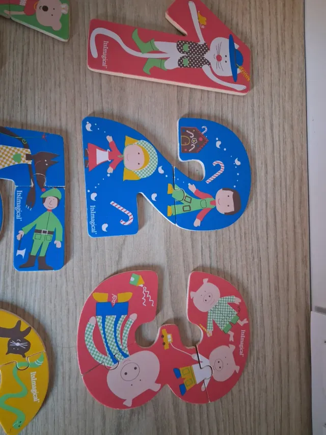 Juego educativo.Puzzles Números de Itsmagical