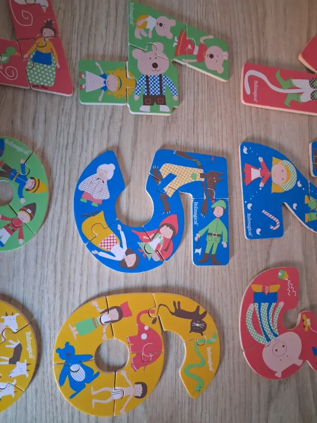 Juego educativo.Puzzles Números de Itsmagical