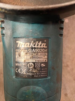 Radial Makita GA9020R