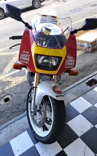 RGV250 VJ22 Lucky Strike Te gustaría tenerla?