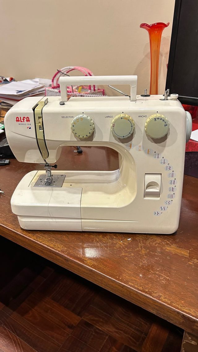 Macchina da cucire Alfa 1318
