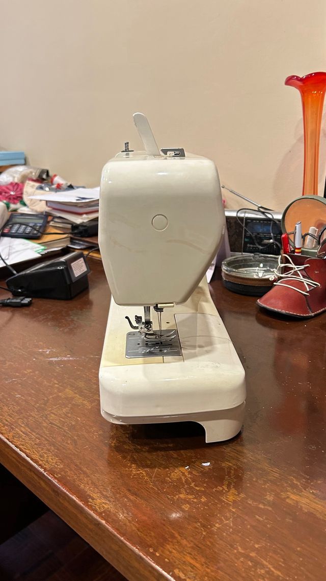 Macchina da cucire Alfa 1318