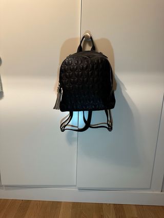 Bolso Mochila Negro Acolchado