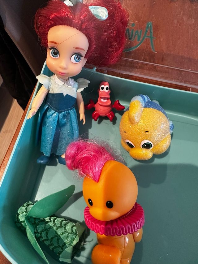 Muñeca Ariel Animators y amigos.