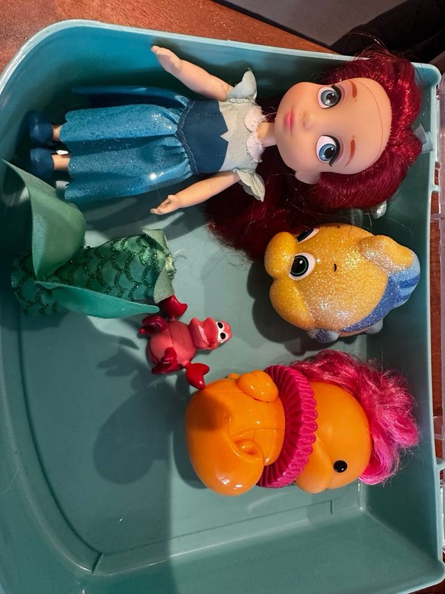 Muñeca Ariel Animators y amigos.