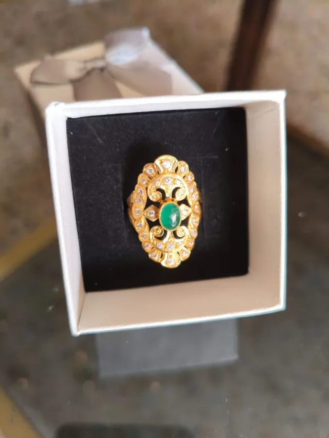 Anillo Oro 18k. Esmeralda nuevo