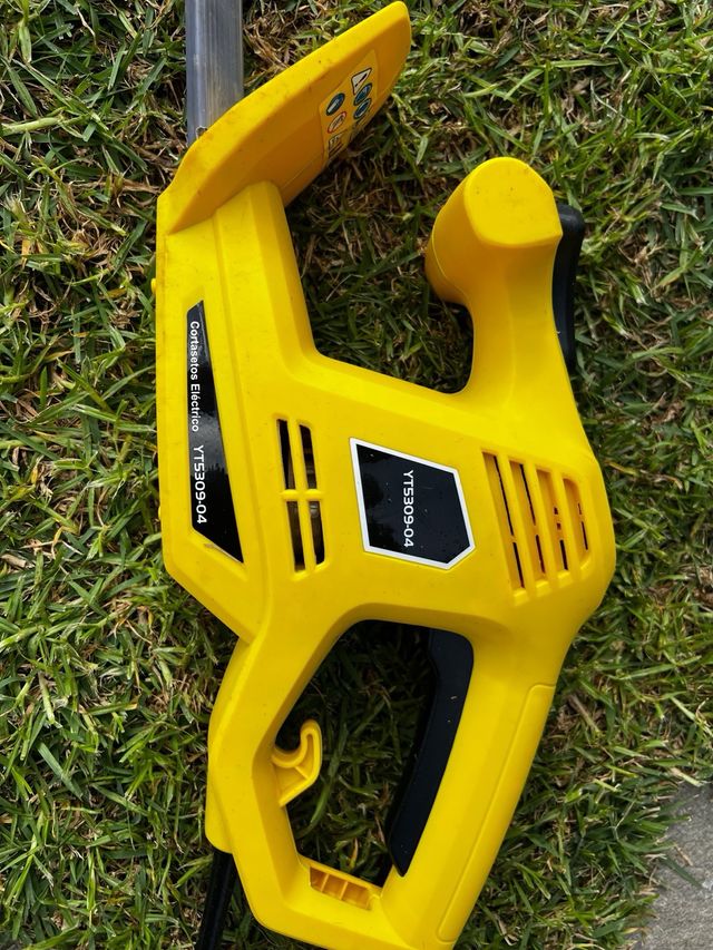 Cortasetos Eléctrico Leroy