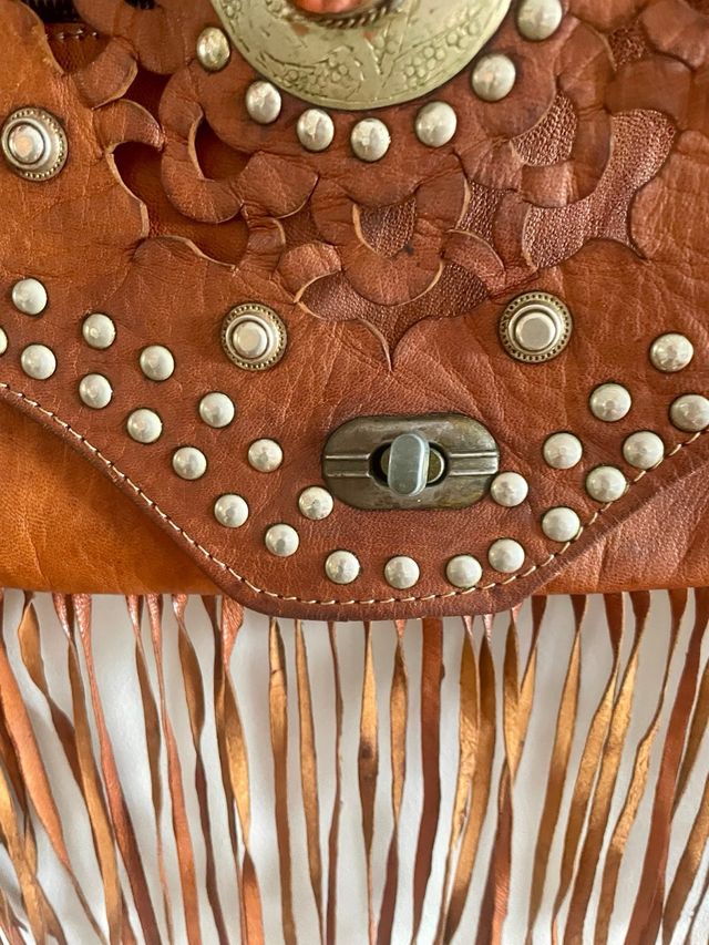 Bolso bandolera vintage cuero flecos