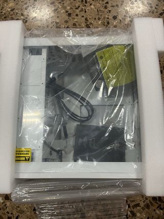 Caja PC Gaming YEYIAN HUSSAR PLUS Blanca