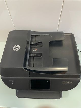Impresora HP OfficeJet 5740 + Cartucho Color