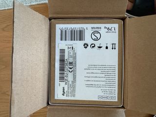 Plancha Dyson Corrale Negra y Dorada