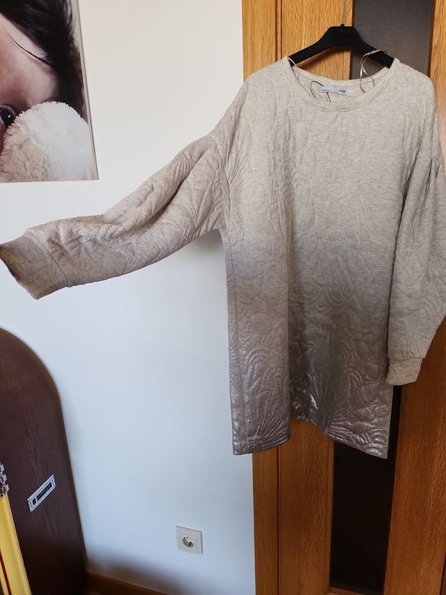 Vestido beige y plateado talla única