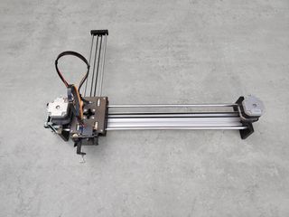 Plotter a penna A4 con AxiDraw