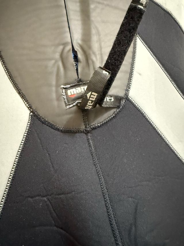 Traje de buceo Mares poco uso