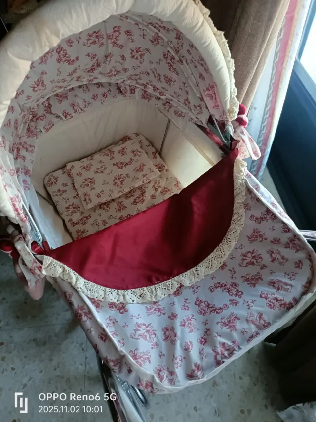 Carrito de muñecas vintage