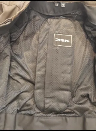 Chaqueta de cuero marrón para moto