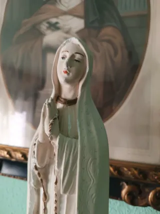 Virgen de Fátima estatua