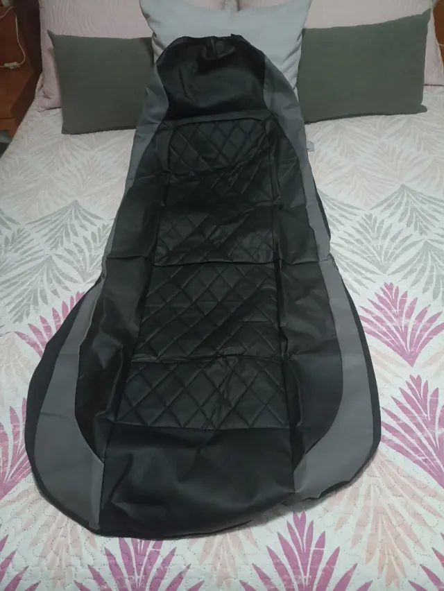 Funda de coche nueva sin estrenar es universal