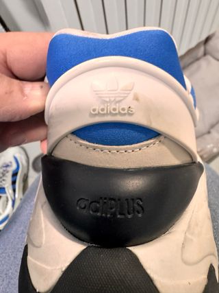 Zapatillas Adidas Azul y Blanco