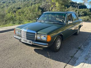 Mercedes-Benz Clase E 1981