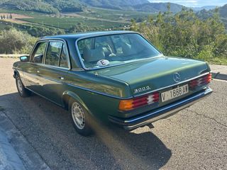 Mercedes-Benz Clase E 1981