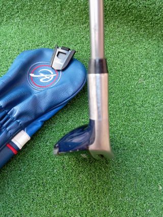 Palo de golf Adams Blue Híbrido Zurdo Flex  R