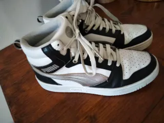 Scarpe Puma alte bianche e nere