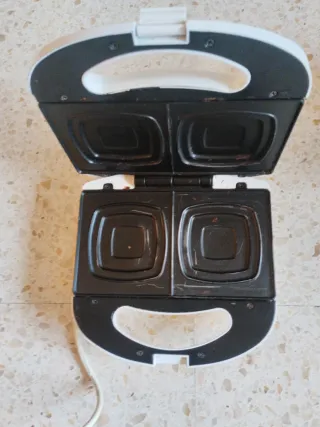 Sandwich Maker elettrico