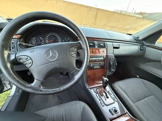 Mercedes-Benz Clase E 320 CDI W210