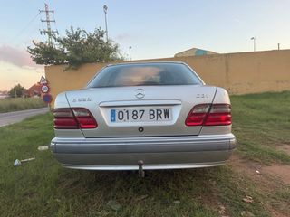 Mercedes-Benz Clase E 320 CDI W210