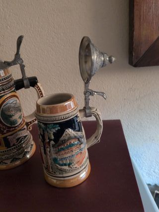 Boccali da birra tedeschi decorati