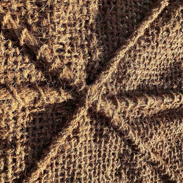 Toldo/Sombrilla de fibra de coco y madera