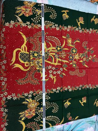 Foulard Batik Grande Verde y Rojo oro