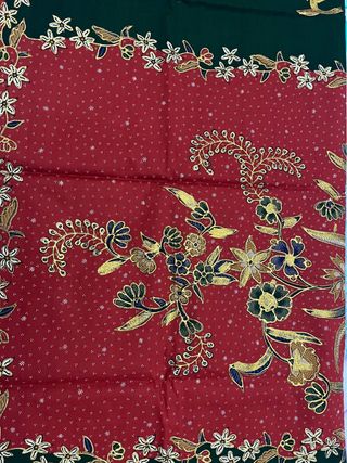 Foulard Batik Grande Verde y Rojo oro