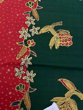 Foulard Batik Grande Verde y Rojo oro