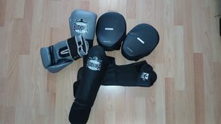 Protecciones Kick Boxing Buddha