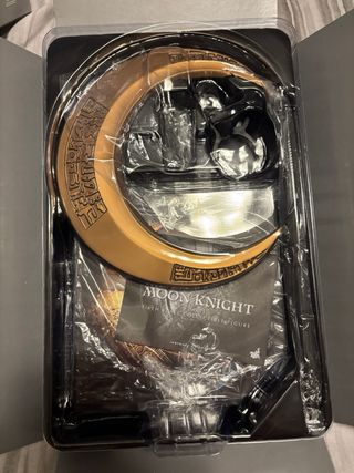 Hot Toys Moon Knight 1/6 Scala