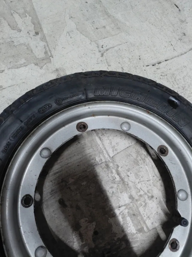 Rueda de repuesto Vespa PK 125