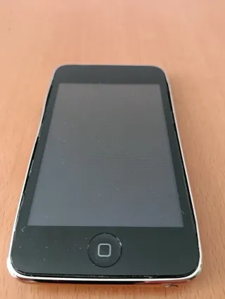 iPod 32 GB Plata - Para reparar + FUNDA SILICONA