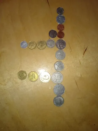 Lote monedas africanas.