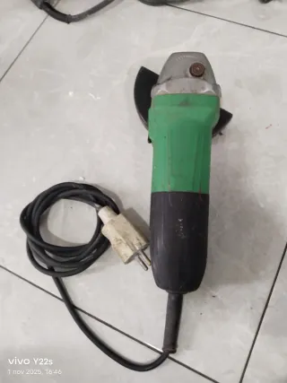 Amoladora Angular HiKOKI Pequeña