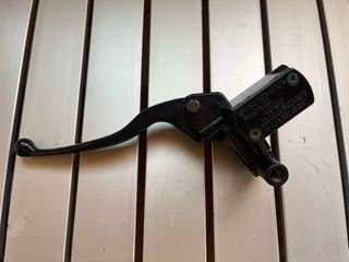 Bomba de freno Ebroh Bravo GLE Pro trasera