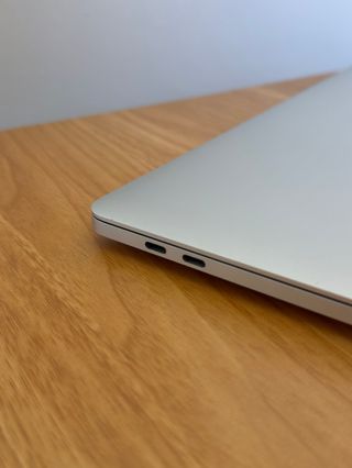 MacBook Pro M1 13 2020 8 GB RAM 256 GB SSD