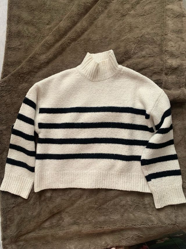 Jersey Bershka rayas blanco y negro Talla S